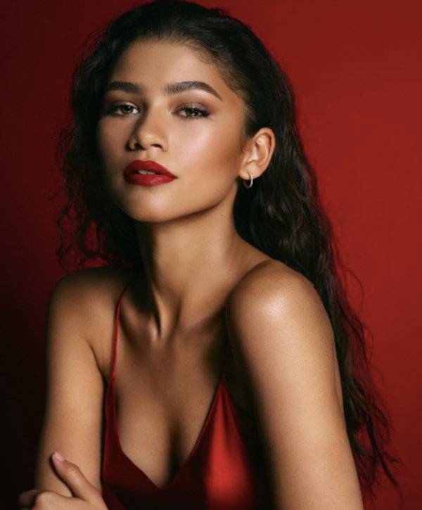 Sexiest Celebrity Photos Of 2020!