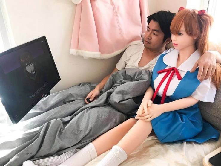 This Chinese Guy Is Engaged To A Sex Doll…