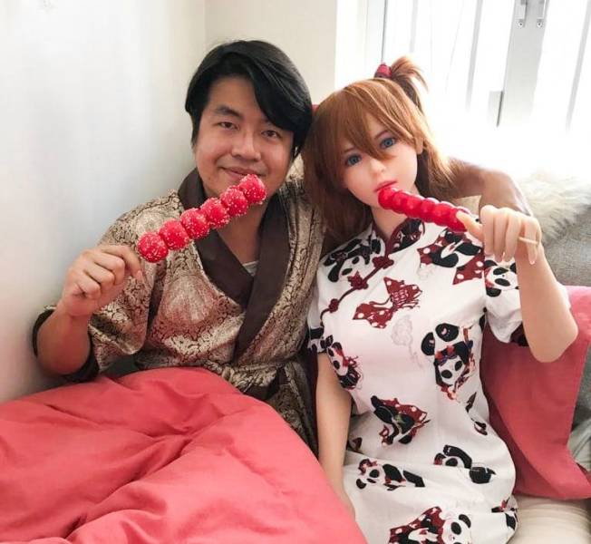 This Chinese Guy Is Engaged To A Sex Doll…