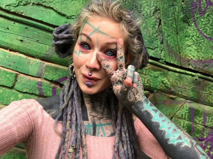 Freaks Who Keep Destroying Their Own Bodies