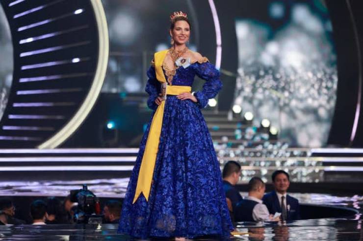 “Miss Universe” Contestants Wearing Their National Costumes