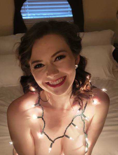 Happy New Year, Our Dear Izispicers!