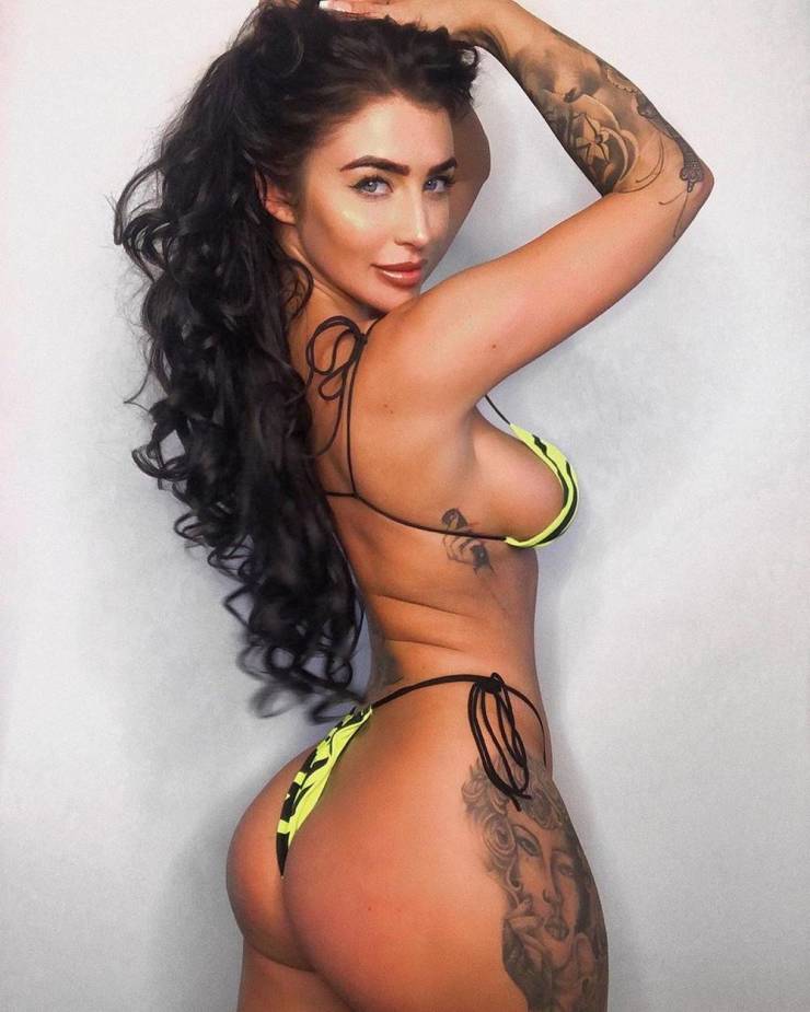 Fancy Some Side Boobs?