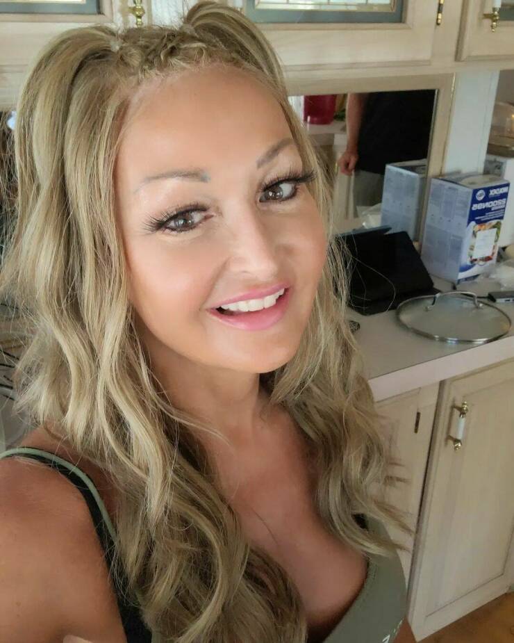 53-Year-Old Canadian Woman Shares The Secrets Of Her Youth
