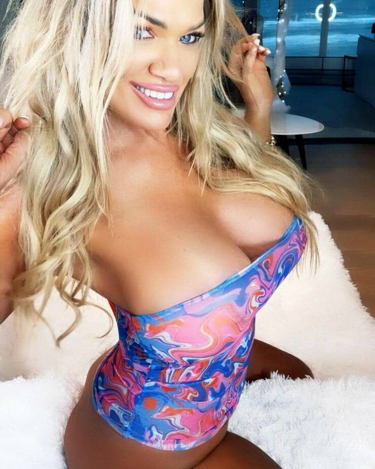 Hot Australian Grandma Reveals The Secret Of Her Youth