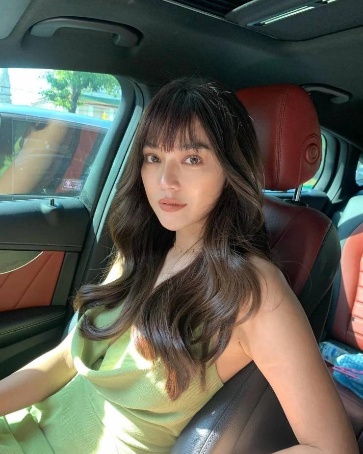 Sexy Car Girls