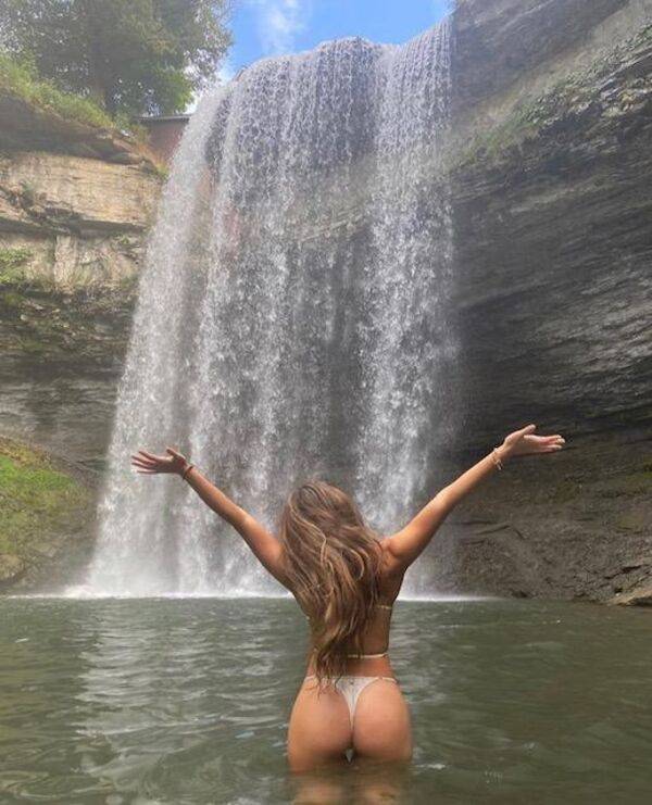 Beautiful Landscapes & Beautiful Girls