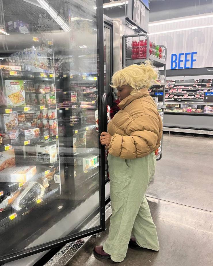 “Walmart” Customers Are Wild…
