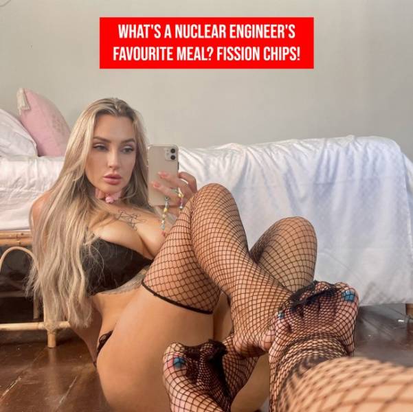 Girls, We Want To See Your… Jokes