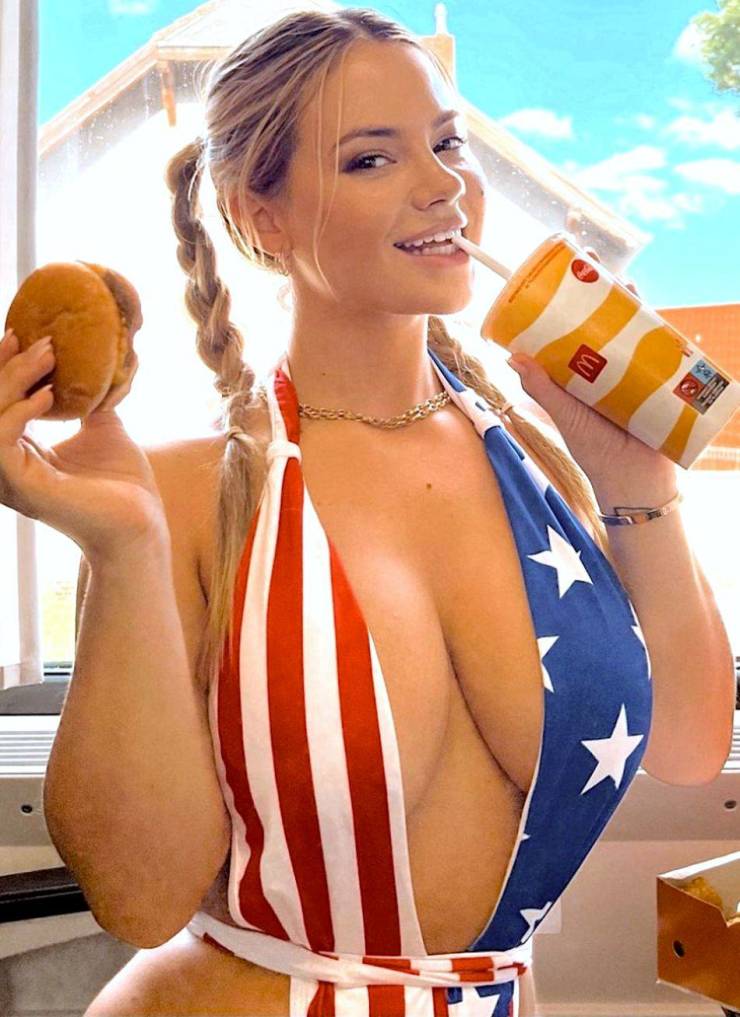 Big Boobs Only!