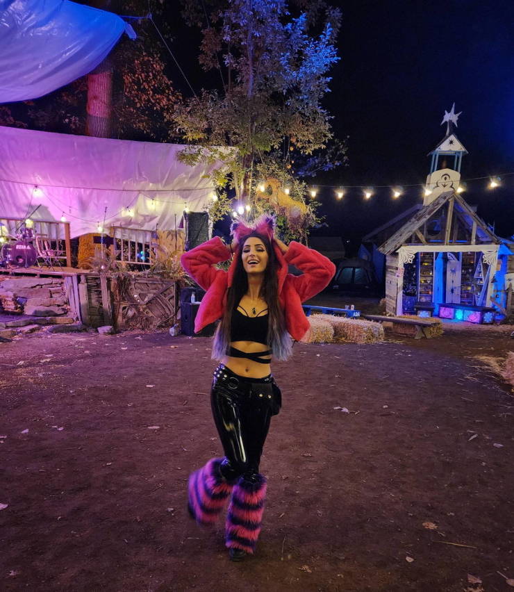 Sexy Girls At Music Festivals