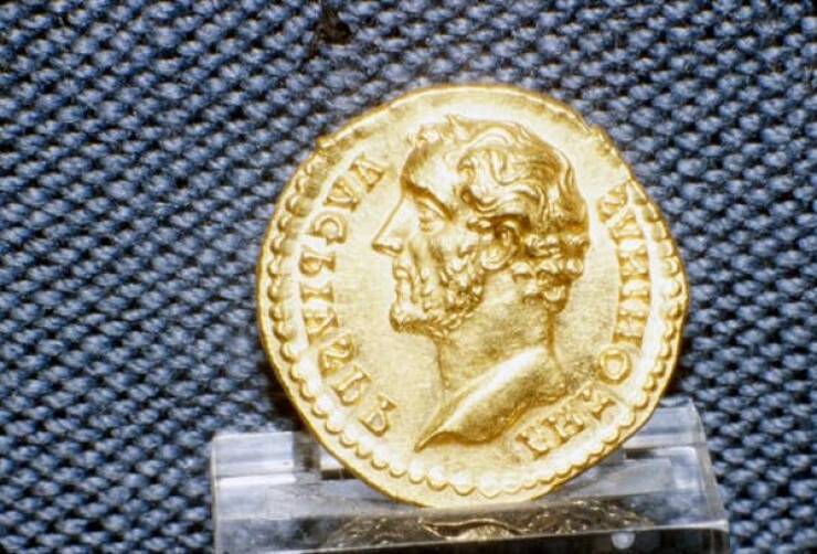 Archaeological Wonders: Unearthing Mind-Blowing Artifacts From The Past