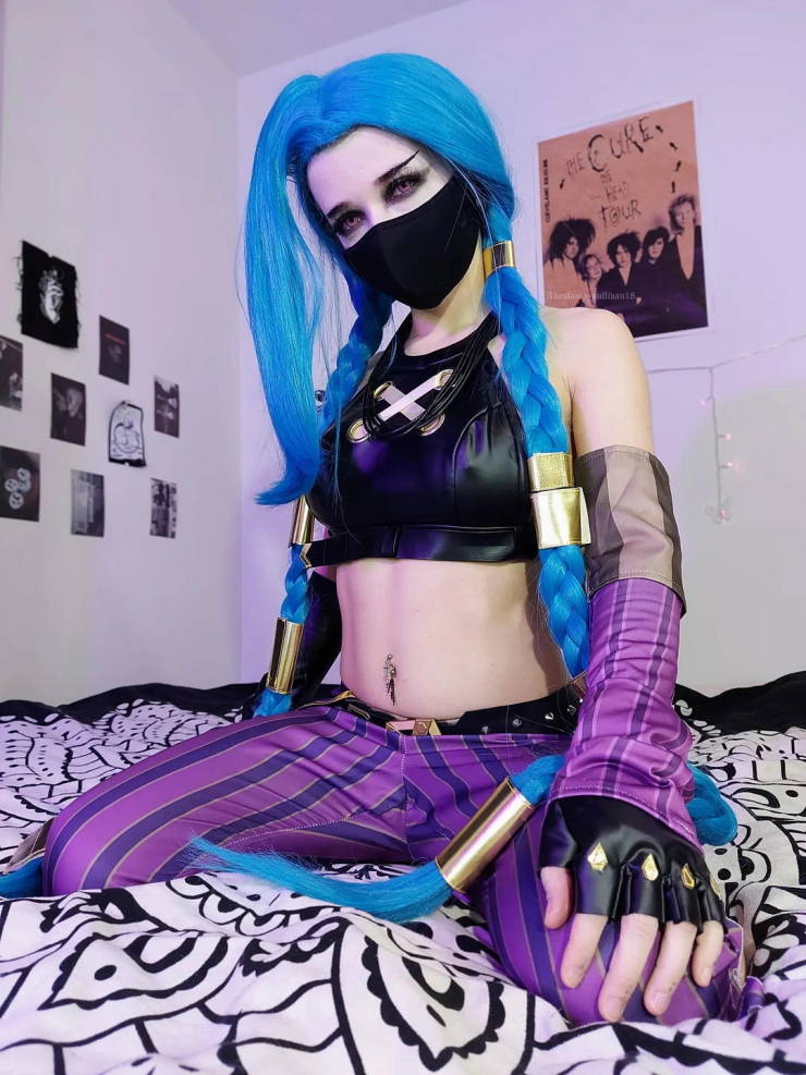 Cosplay? No, Sexy Cosplay!