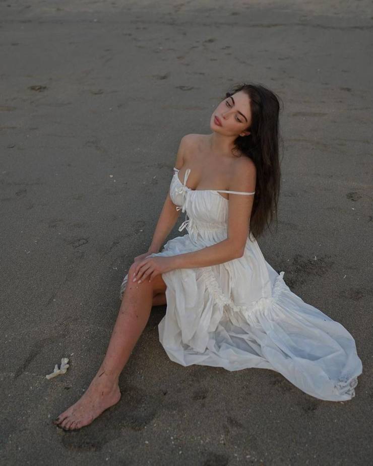 Sundresses Are Always Sexy!