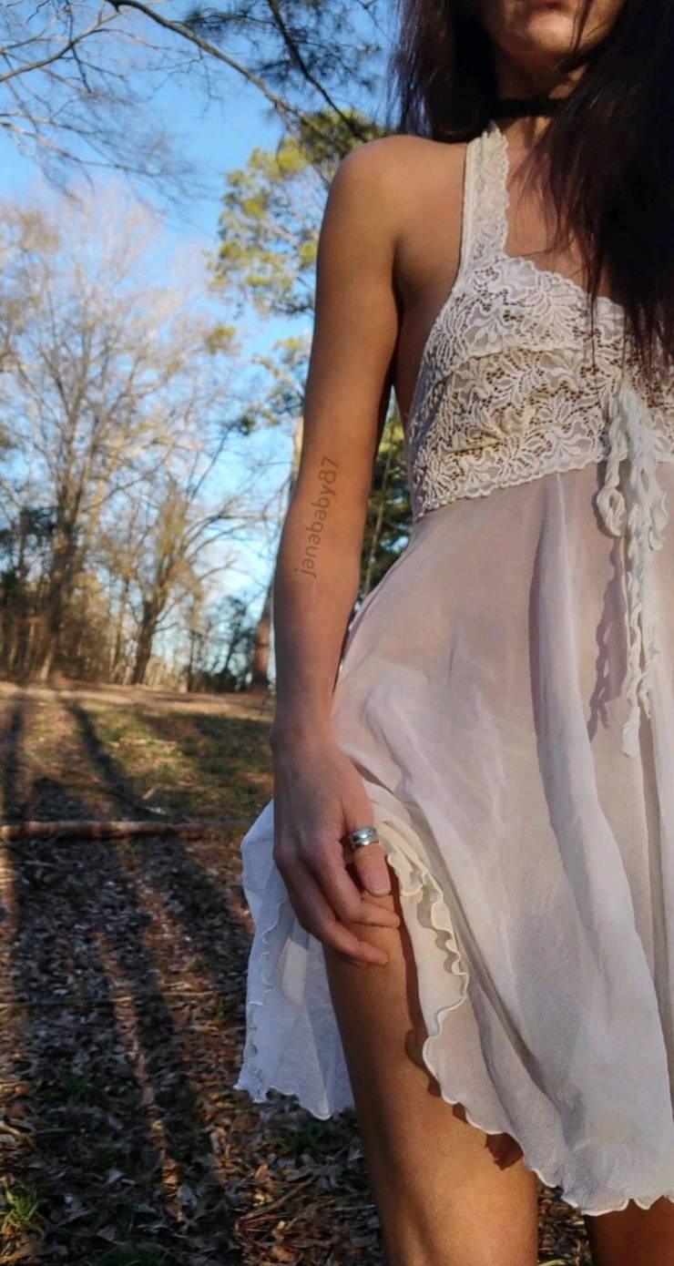 Sundresses Are Always Sexy!