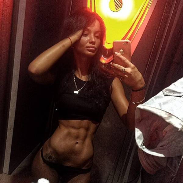 Abs-olutely Sexy Stomachs