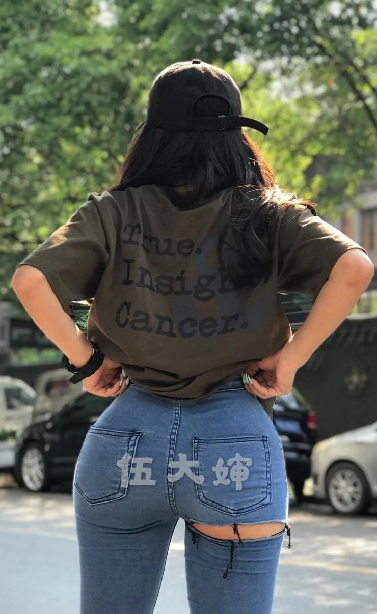 Hot Girls In Tight Jeans