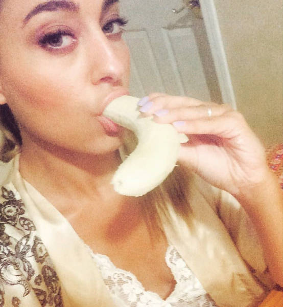 This Italian Model Is Really A Woman Of Her Word In Making Men’s Dreams Come True