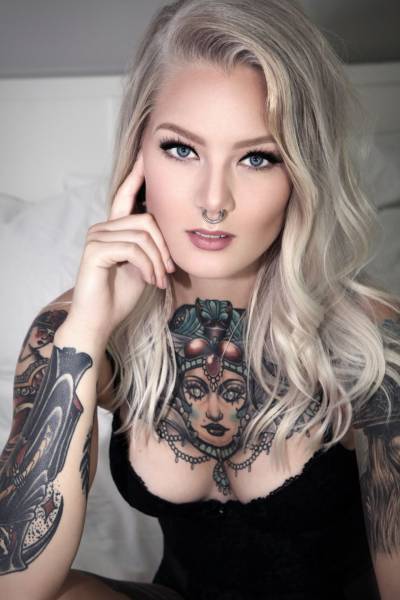 Sexy Girls Who Like Ink