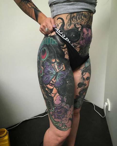 Sexy Girls Who Like Ink