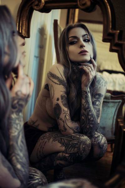 Sexy Girls Who Like Ink