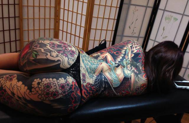 Sexy Girls Who Like Ink