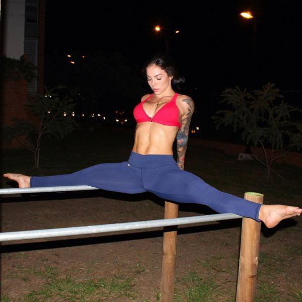 These Girls Flex In All The Right Places