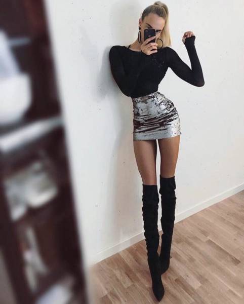 This Swedish Model’s Incredibly Long Legs Drive Men Crazy