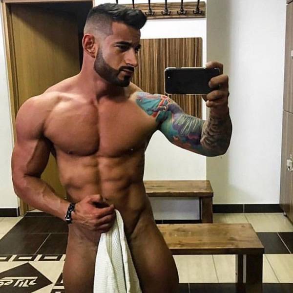 Men Just Won’t Stop Seducing You, Our Isizmilettes