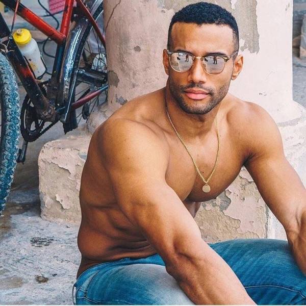 Men Just Won’t Stop Seducing You, Our Isizmilettes
