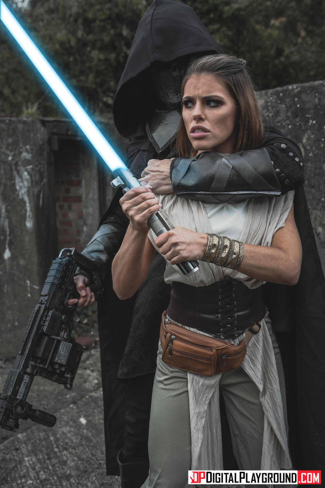 Not Cosplays, But Porn Stills