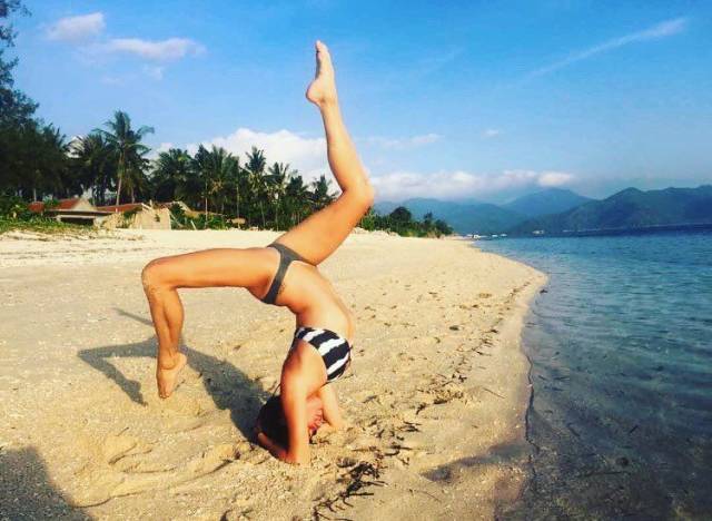 These Sexy Sporty Girls Simply Take the Cake