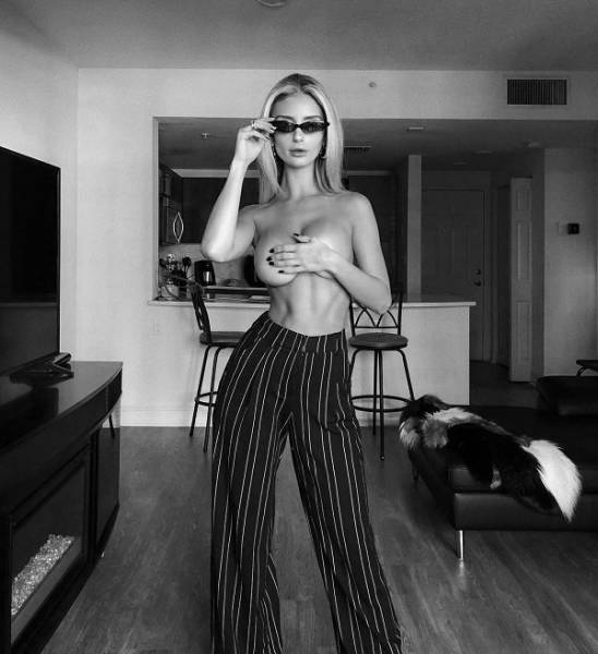 Black & White Just Makes It Sexier