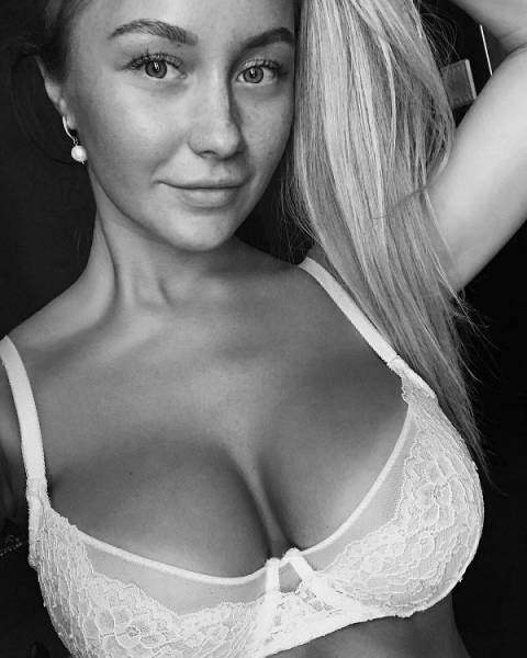 Black & White Just Makes It Sexier