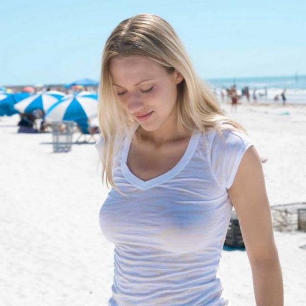 Bras? Who Needs Then Anyway?!