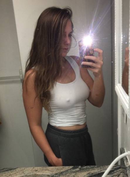 Bras? Who Needs Then Anyway?!