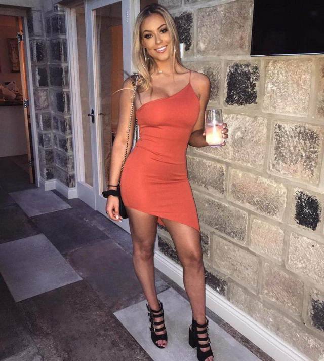 The Tighter The Dress, The Hotter The Honey