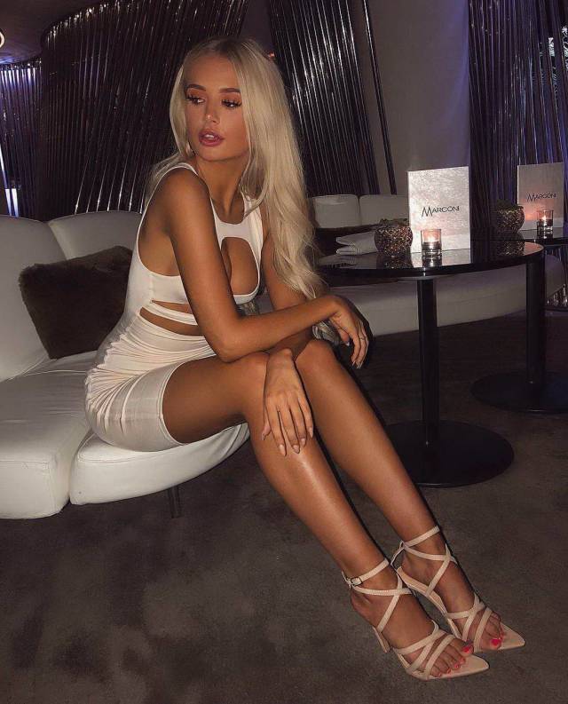 The Tighter The Dress, The Hotter The Honey