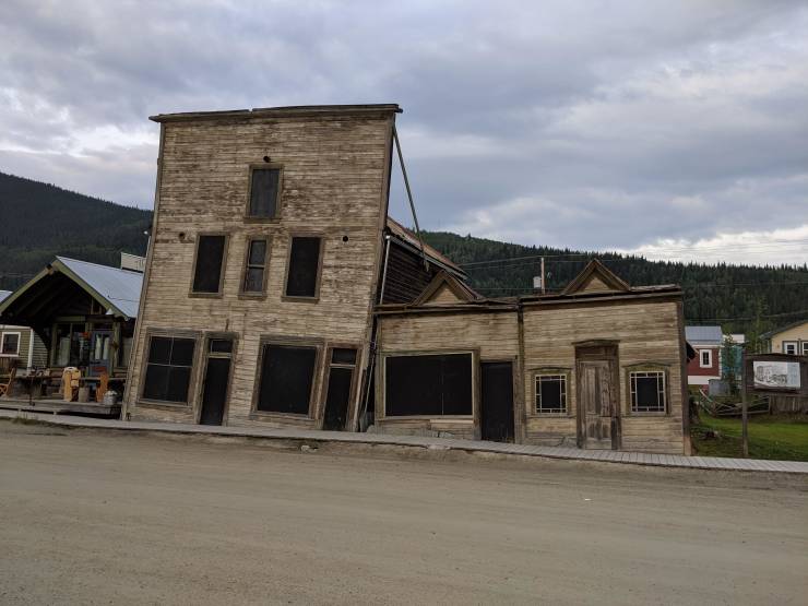 Abandoned Porn Is Pretty Real!