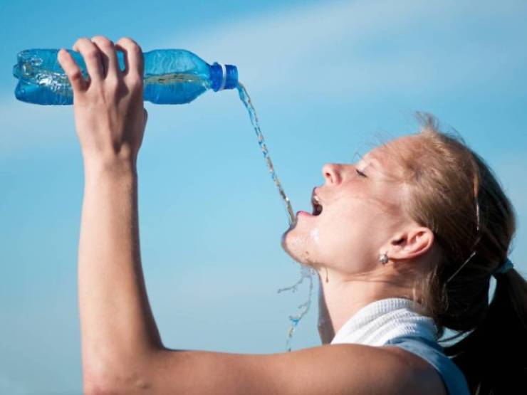 Do Women Even Know How To Drink Water?!