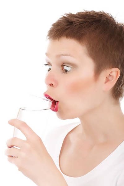 Do Women Even Know How To Drink Water?!