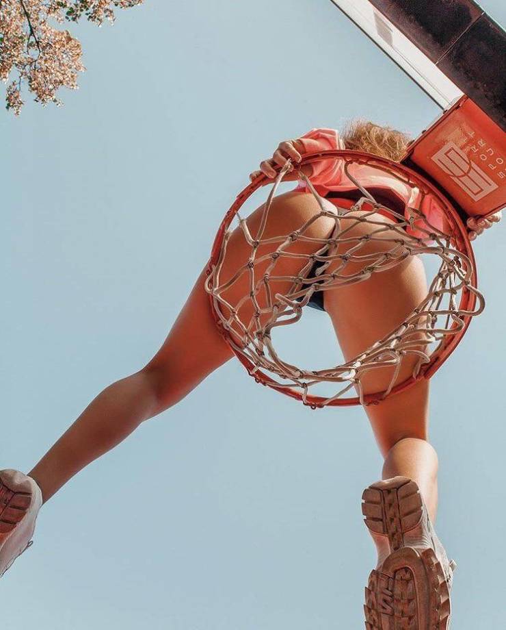 Hot Girls With Beautiful Long Legs