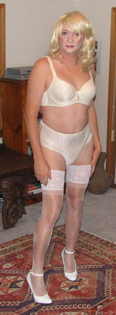 Transvestites. The hidden side of life (36 pics)