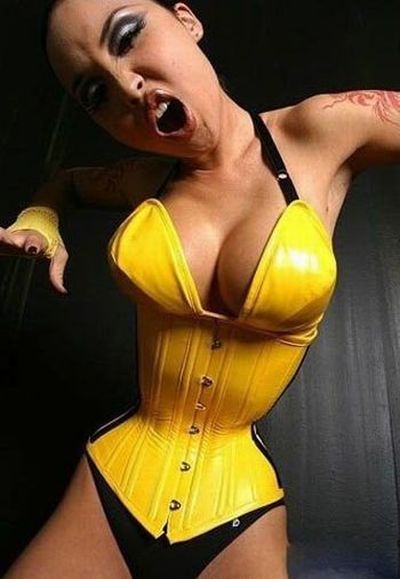 Girls are having fun (50 pics)