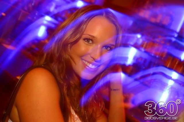 Swedish girls at the night clubs (55 pics)