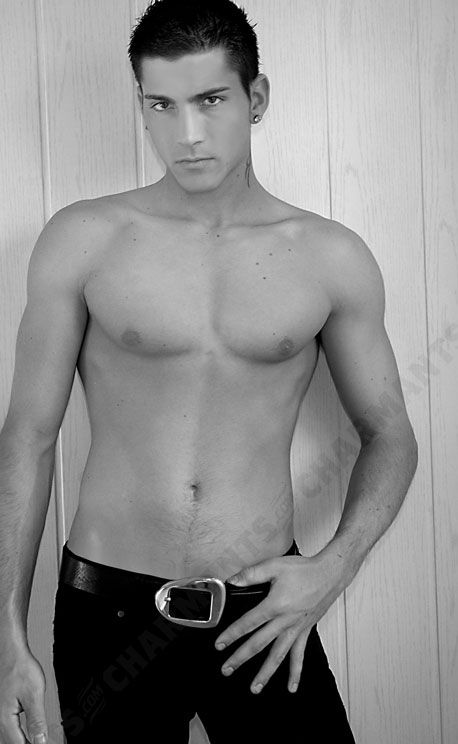 Sexy guys (60 pics)
