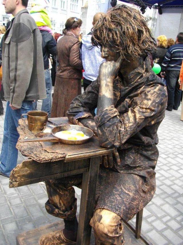 Living Statues Championship (30 pics)