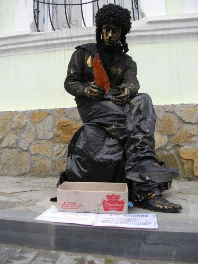 Living Statues Championship (30 pics)
