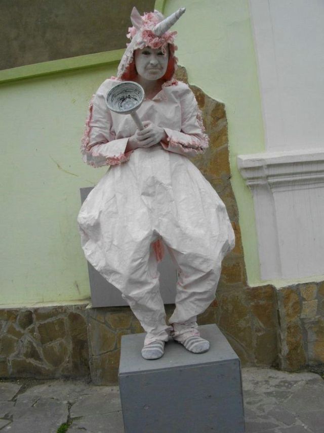 Living Statues Championship (30 pics)