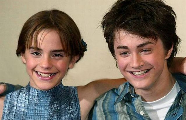 A girl became a woman (27 pics)